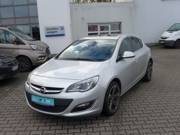 Opel Astra J 1.4 Turbo Exklusiv Navi/SHD/Klima/Xenon